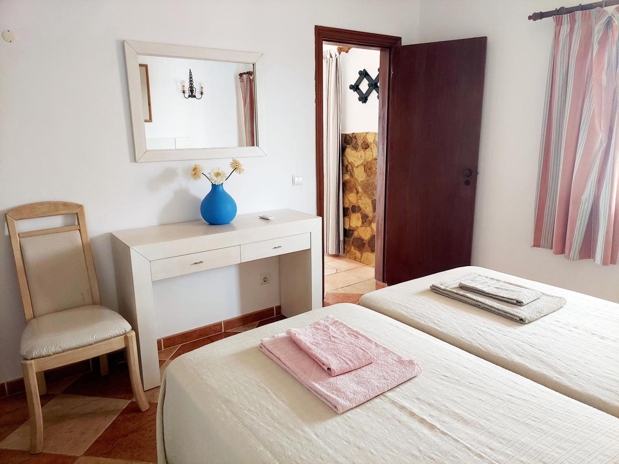 Vivenda Os Silvas Hotel Odiaxere Room photo
